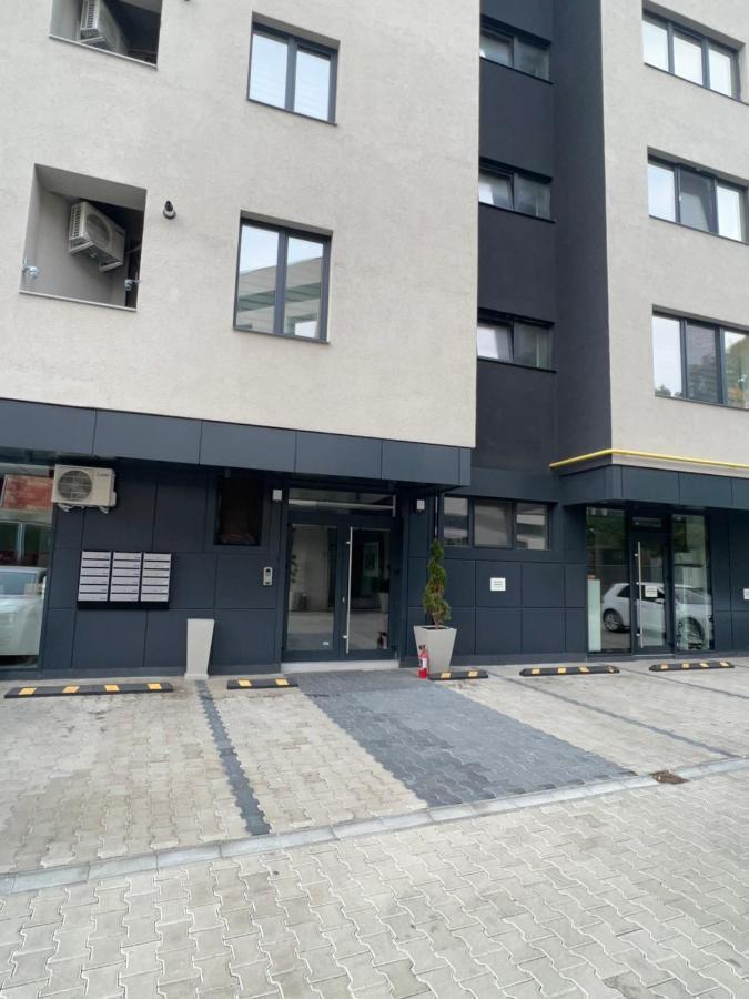 Ella Wings Apartahotel Drobeta Turnu Severin Bagian luar foto