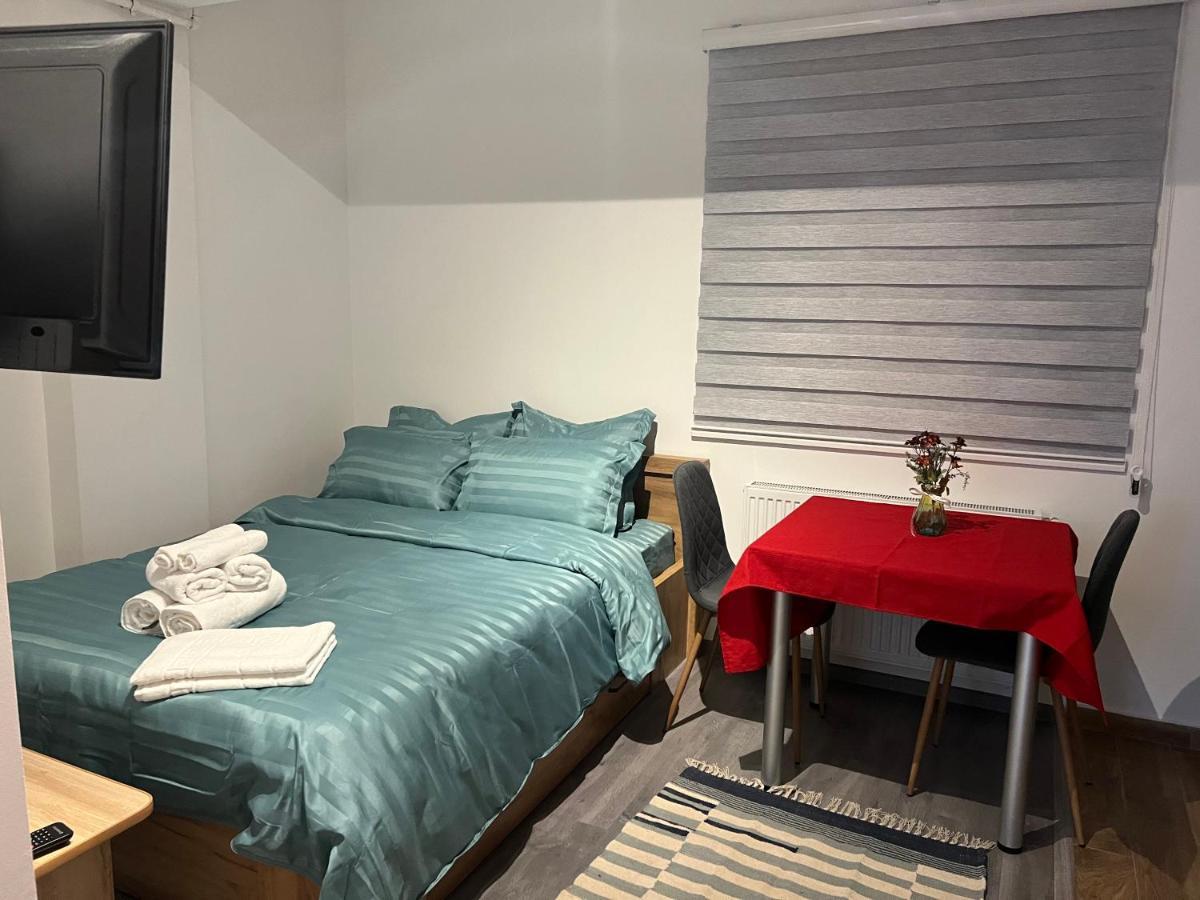 Ella Wings Apartahotel Drobeta Turnu Severin Bagian luar foto